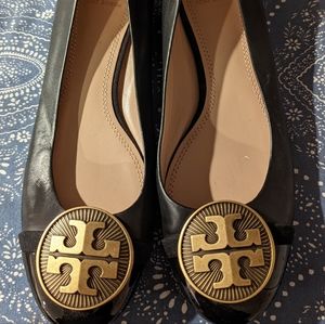 Tory Burch cap toe shoes